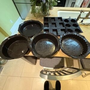 Lot Demarle Flexipan Bowls, Tart Pan, Muffin Pans